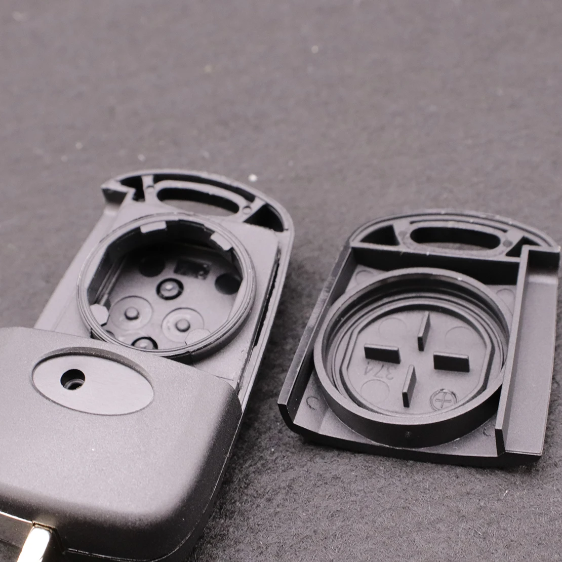 

EIDRAN 3 Button Uncut Folding Remote Key Shell Case Fob For Kia Forte Sportage Soul