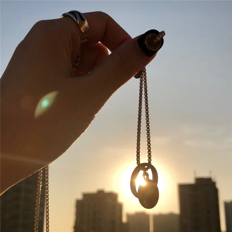 

Titanium Steel Ring Necklace Cold Trend Hip Hop Female Pendant Round Brand Personality Couple Ring Chain