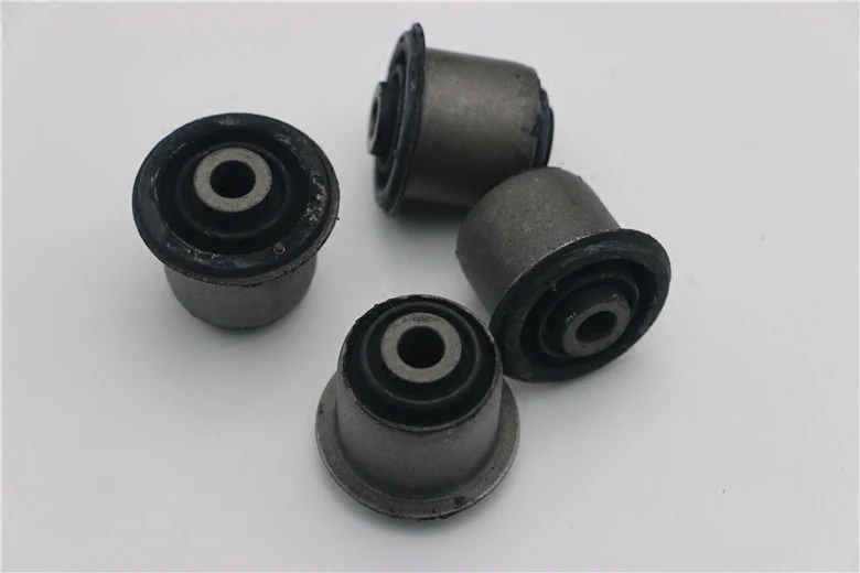 

Triangular Arm Bushing Lower Rocker Arm Bushing Suspension Rubber Sleeve for Volkswagen Santana 2000 3000 Vista