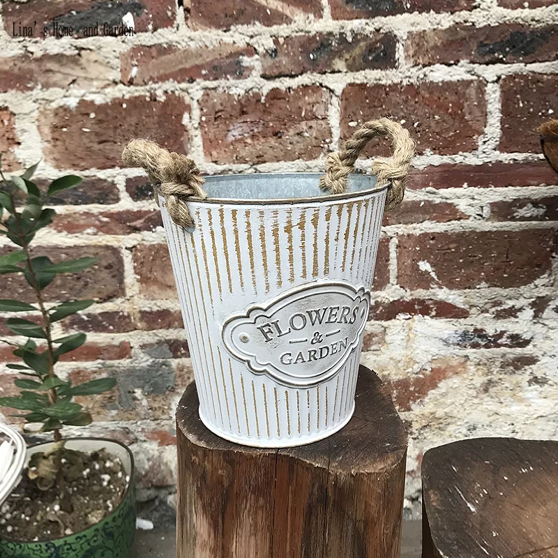 Старинное деревенское маленькое металлическое ведро плантаторы|Цветочные