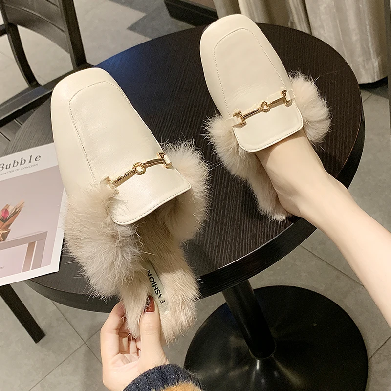 

Low Mules For Women 2020 Ladies' Slippers Luxury Slides Cover Toe Shallow Fur Shoes Pantofle Designer Plush New Flat Basic