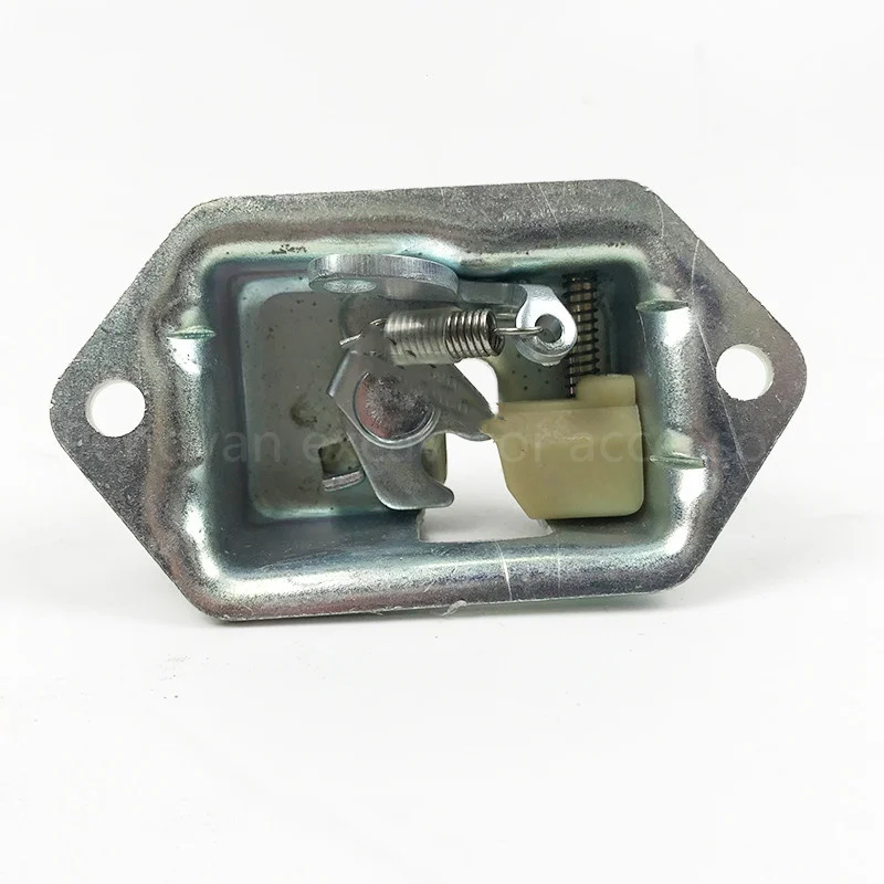 Замок кабиныдвери для экскаваторов Case 55, Daewoo Doosan 55, Komatsu PC78, 128US, 228UU, 120, 200-5 (запчасти для экскаваторов) (art.: 3920dacafdedc) - 3920dacafdedc