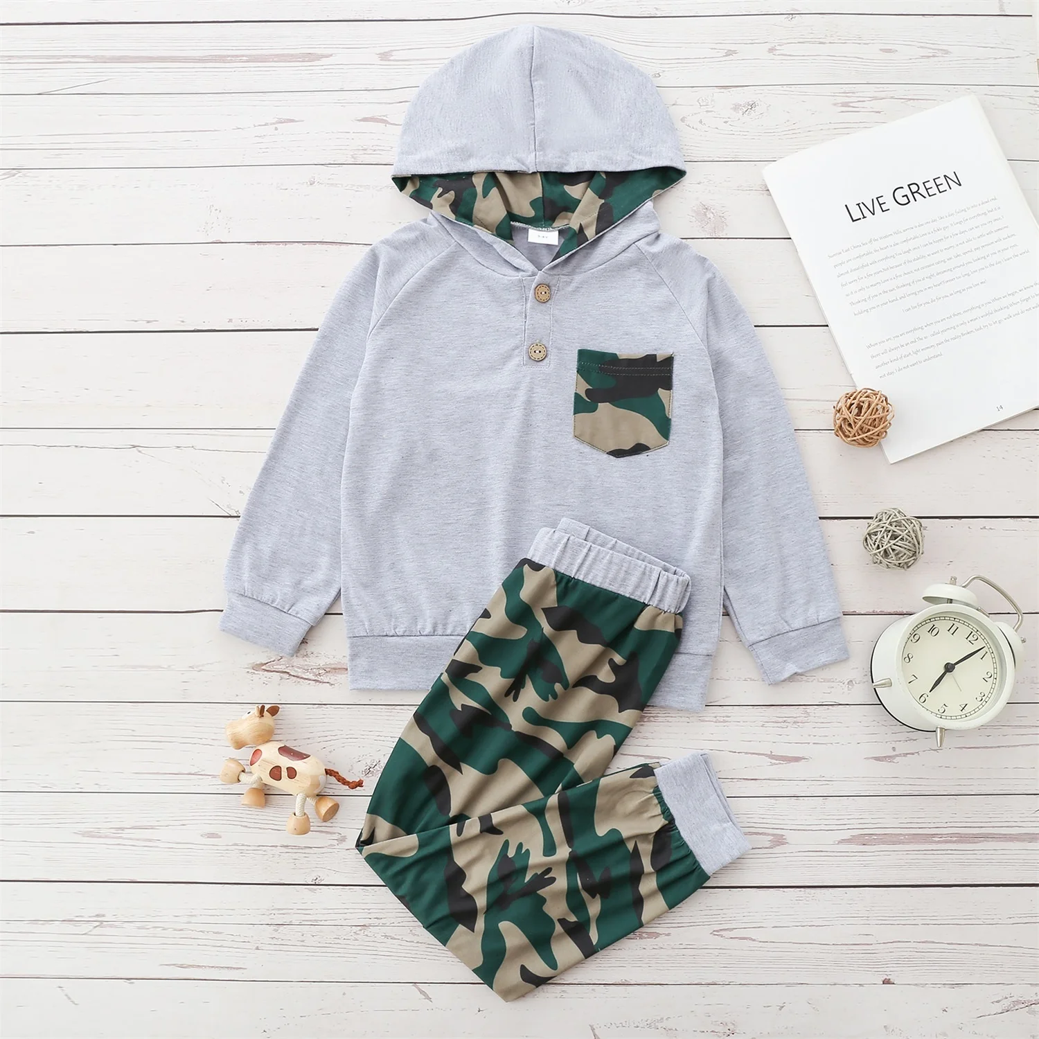 

2021 2-piece Toddler Boy Camouflage Print Hoodie and Elasticized Pants Set