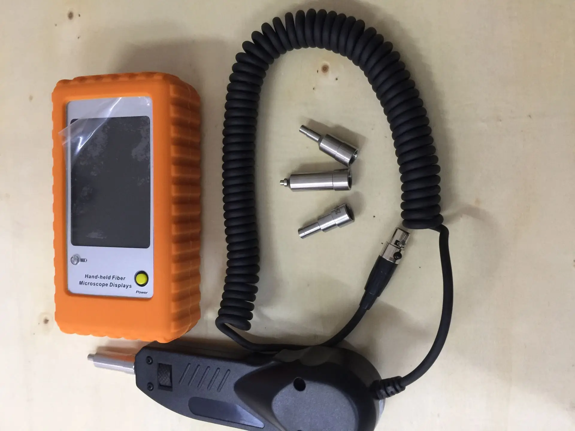 Волоконно-оптический видеоинтерфейс с зондом проверки волокон и одним кликом