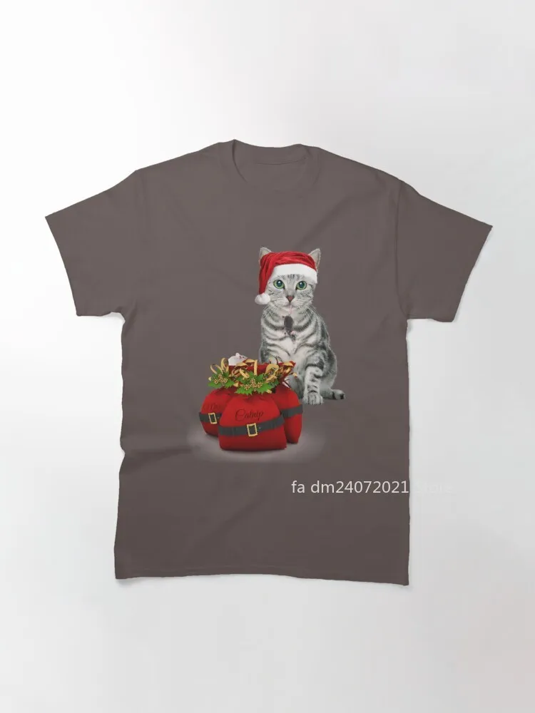 

Cat and Mouse Christmas Classic T-Shirt