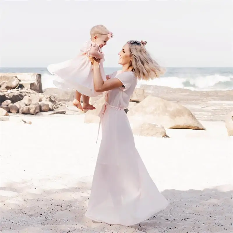 Шифоновое платье для мамы и дочки одежда без рукавов маленьких девочек длинные