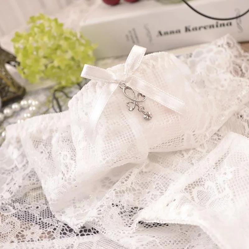 Девушка Стиль чистого белого цвета Пикантная обувь с кружевами Нижнее белье Opencut