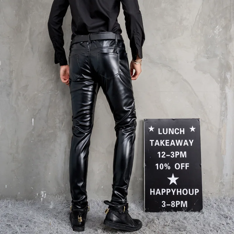 Более 2019 молодых мужчин новые добавляют шерсть для культивирования своей