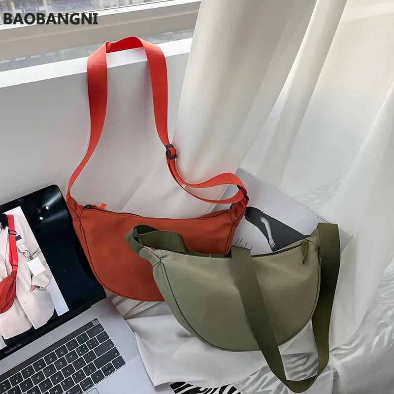 

Новая японская и Корейская женская сумка-мессенджер в стиле хип-хоп, модная простая Женская трендовая однотонная водонепроницаемая