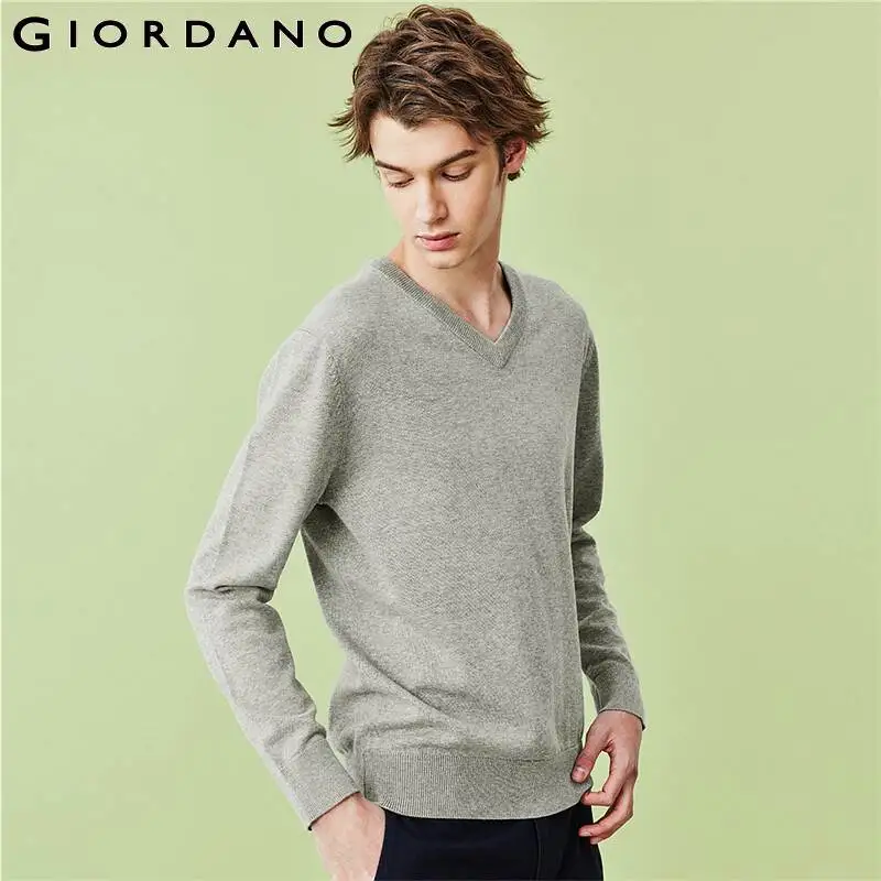 Мужской Однотонный свитер Giordano Трикотажный Хлопковый Повседневный с V-образным