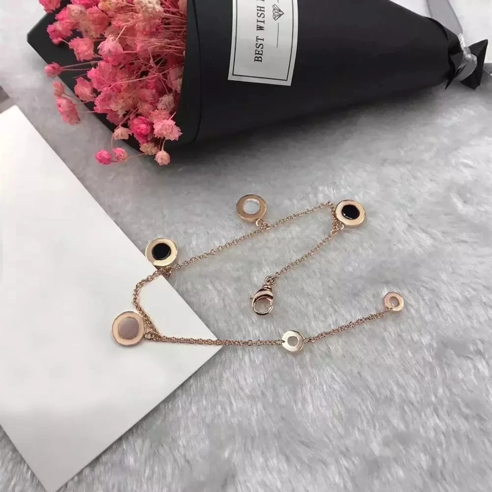 

S925 Sterling Silver Bracelet Brand Round Black White Shell Colour Shell Bracelet Simple Luxury Jewelry Women Lovers Bracelet