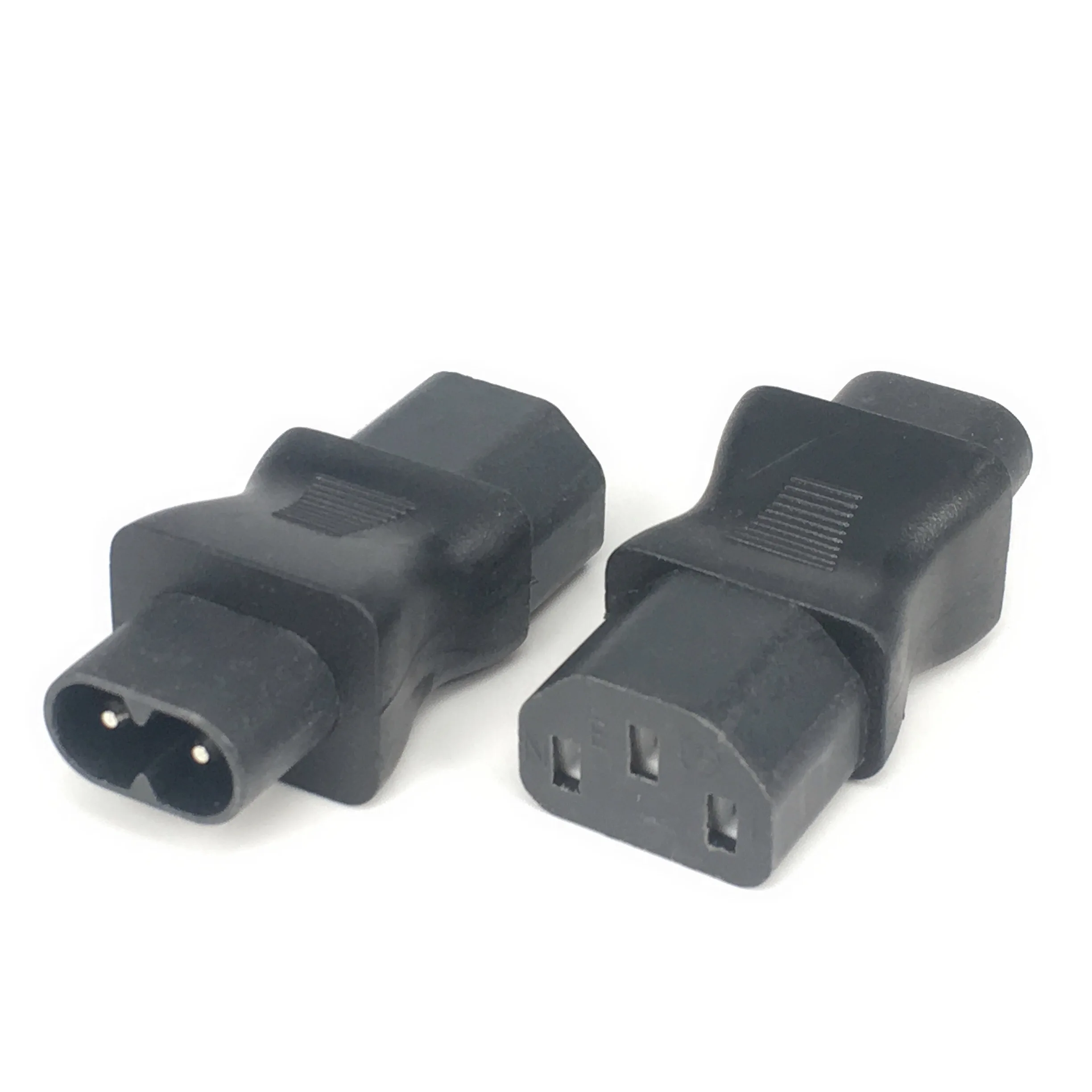 Адаптер питания переменного тока A010 IEC 320 C13 в C8 3-полюсный гнездовой 2-контактный