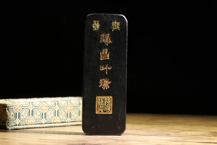 Najtaniej Chińskie Tradycyjne Tusze Sumi-e Stały Atrament Anhui Stary Hukaiwen Inkstick Atrament Kaligrafii Hui Mo Gui Chang Ye Rui Czarny Kolor