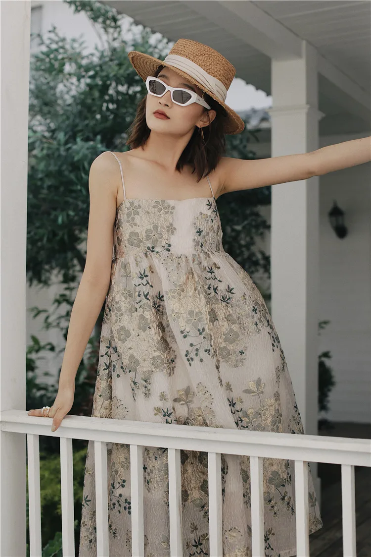 

Mozuleva цветочной вышивкой платье Для женщин Летнее жаккардовое Спагетти ремень Золото бальное платье для отпуска элегантные 2021