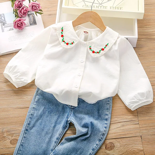 

Girls' long sleeve shirt with children's style