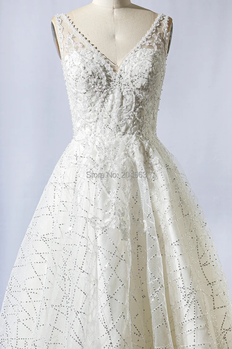 Свадебные платья с V-образным вырезом и бисером ТРАПЕЦИЕВИДНОЕ свадебное платье