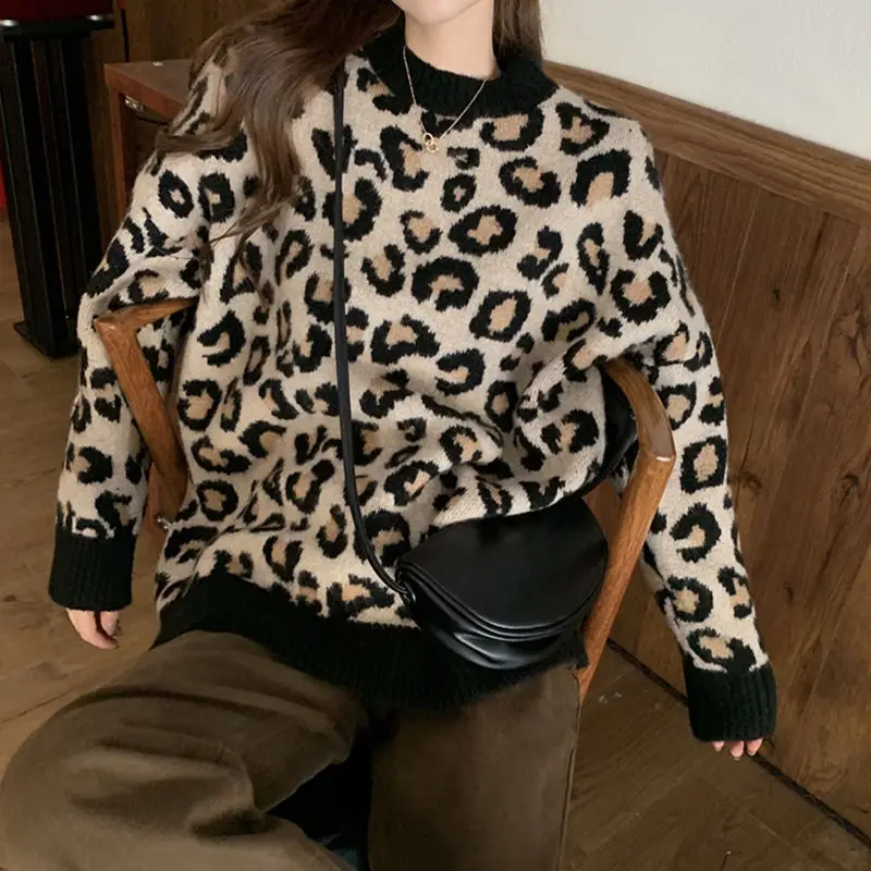 

Leopard print sweater women spring, Autumn and Winter 2021 new relaxed style Korean version loose INS Super Hot knitting undersh