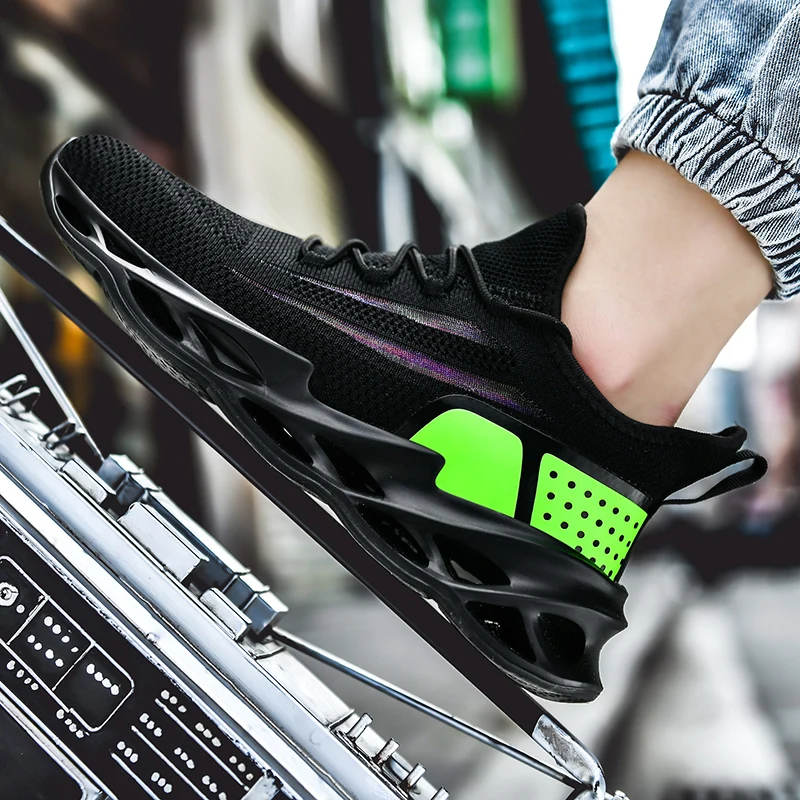 

New autumn lace up Men's Shoes Portable Breathable Running Shoes Large Size Sneakers Comfortable Walking Jogging Shoes sport