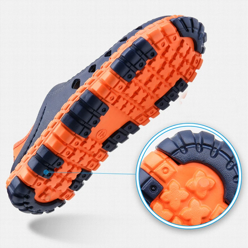 Summer Mens Sandals Outdoor Water Shoes Non-slip Hollow Beach Shoes Men Soft Lightweight EVA Clog Shoes flip flops Zapatos Mujer