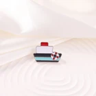 Изысканная маленькая брошь в виде круизного корабля, милая эмблема лодки, карманные серьги, мультяшный милый корабль, значки на лацкан, аксессуары для сумок