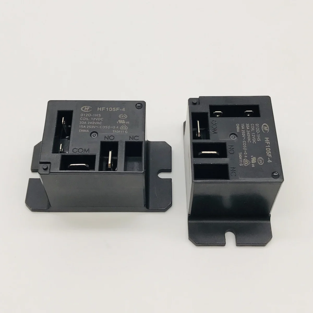 Реле HF105F-4-012D-1HS 30A 240VAC