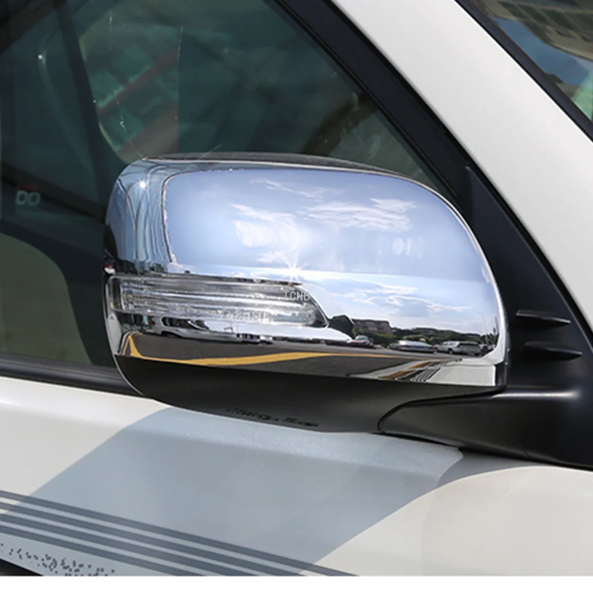 Накладка на зеркало заднего вида из углеродного волокна для Toyota Land Cruiser Prado 150 2010