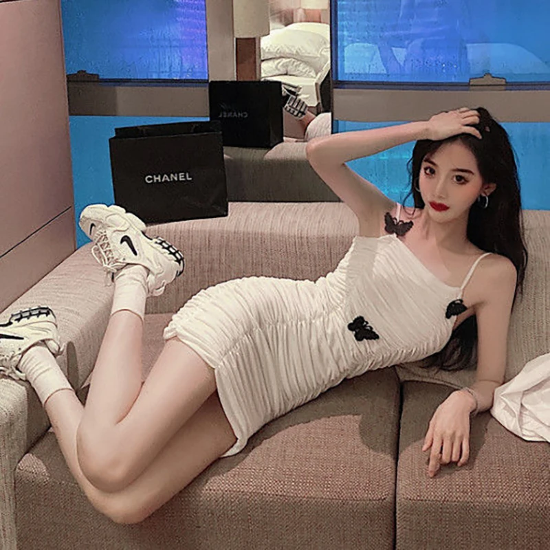 

Sexy Butterfly Embroidery White Mini Dress Summer Spaghetti Strap Pleated Mini Dress Fashion Slim Skinny Dresses For Women Party