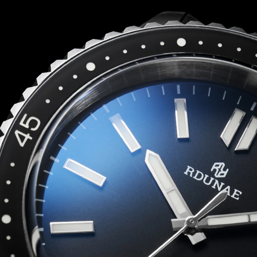 

RDUNAE NH35 Automatic Diving Watch 300M Water Resistant Luminous Dial Dome Sapphire Crystal Mechanical Wristwatch 316L Steel
