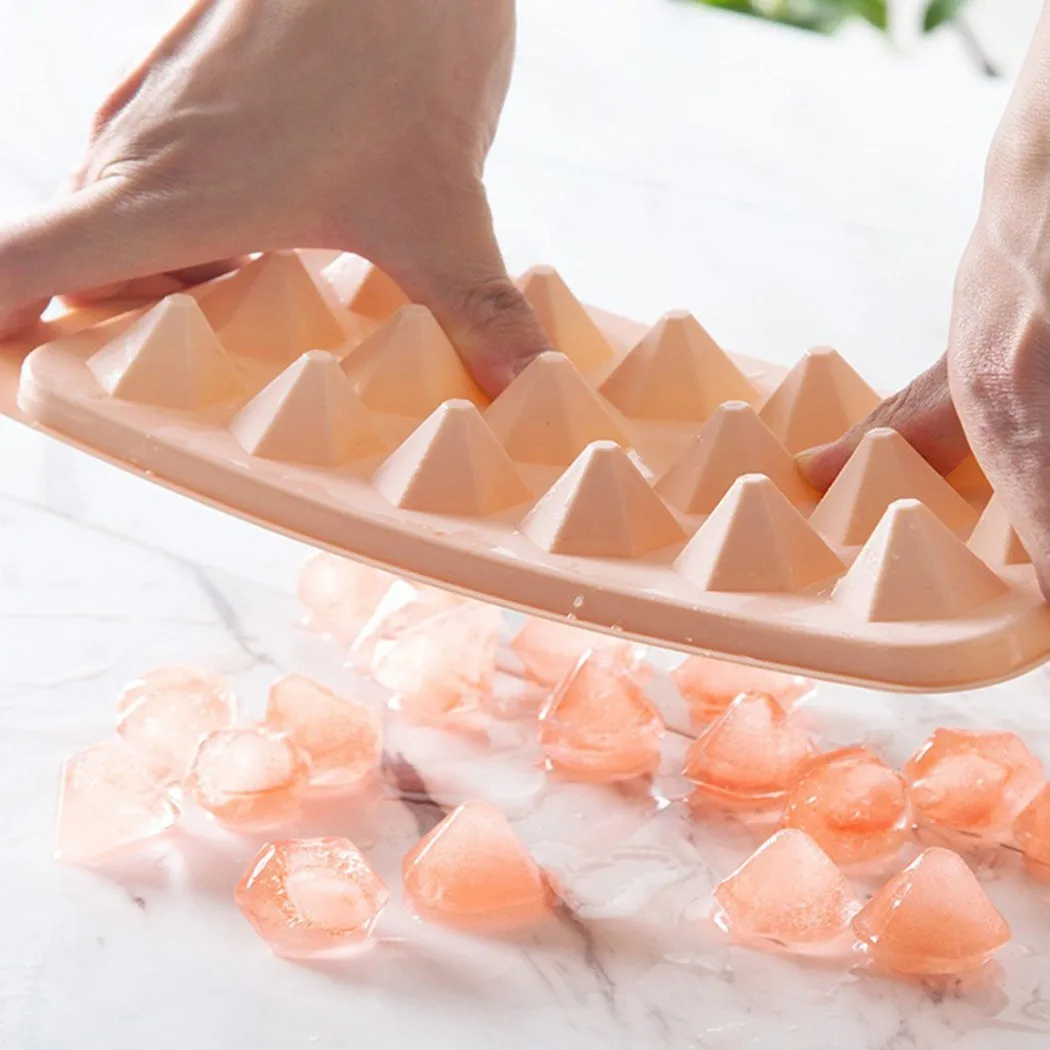 

18/33Lattice Creative Round Ice Tray With Lid Plastic Ice Cube Mold Refrigerator For Ice Cream Party Whiskey Cocktail Cold Drink