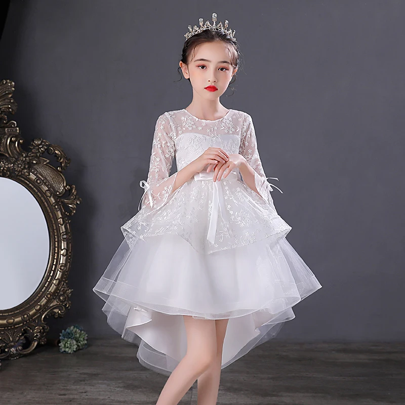 

Платье детское кружевное с рукавами-фонариками и юбкой-годе