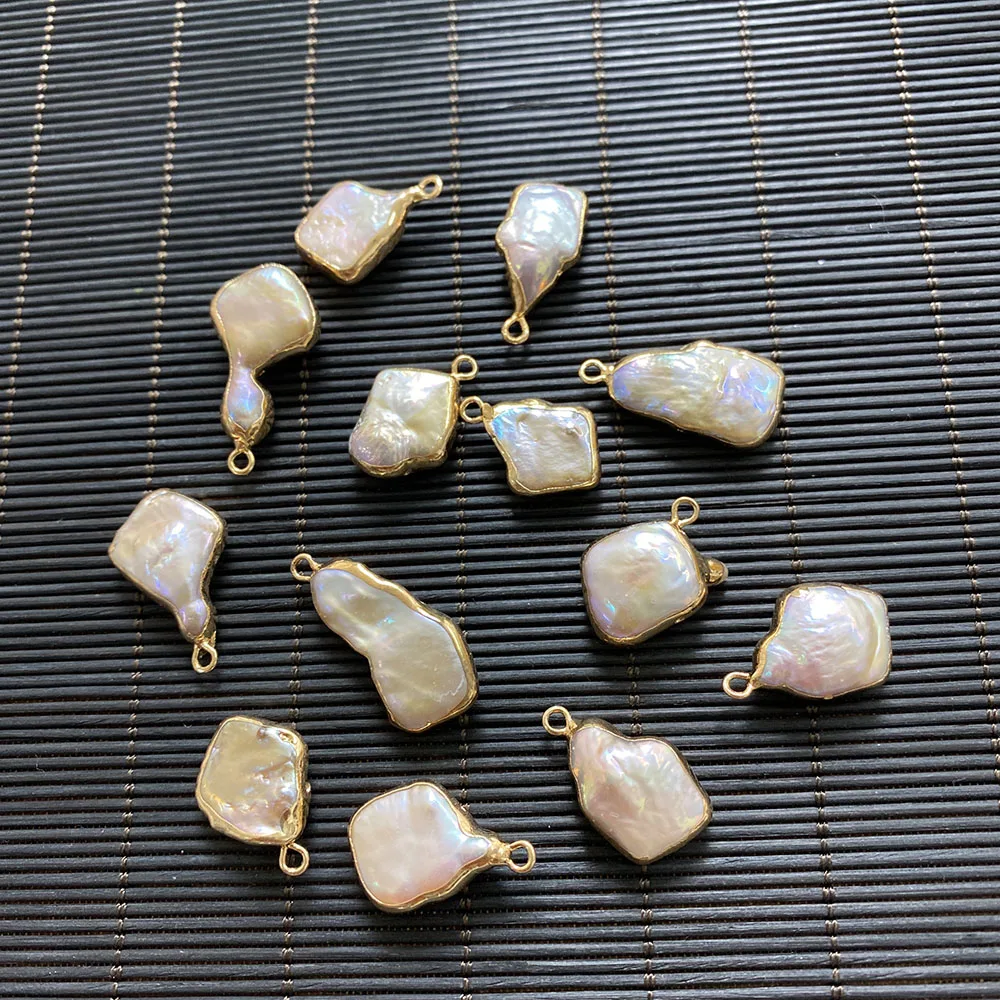 Ослепительный светильник Цвет пресноводный жемчуг Материал нерегулярные Форма