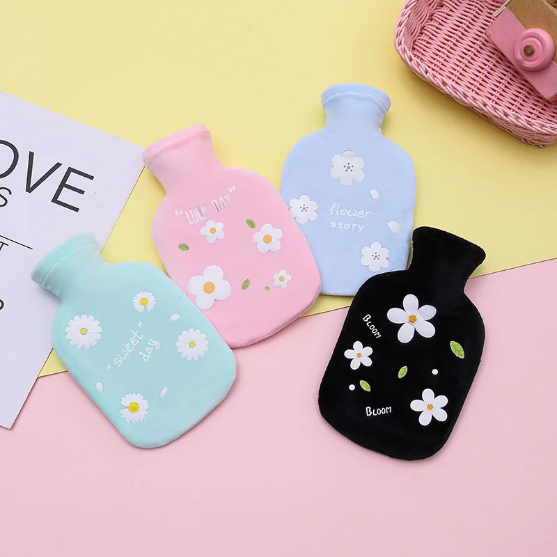 

350ML Simple Flowers Rubber Hot Water Bottle Cute Water-filling Hot-water bag with Soft Cozy Cover Winter Warming Hand Warmer