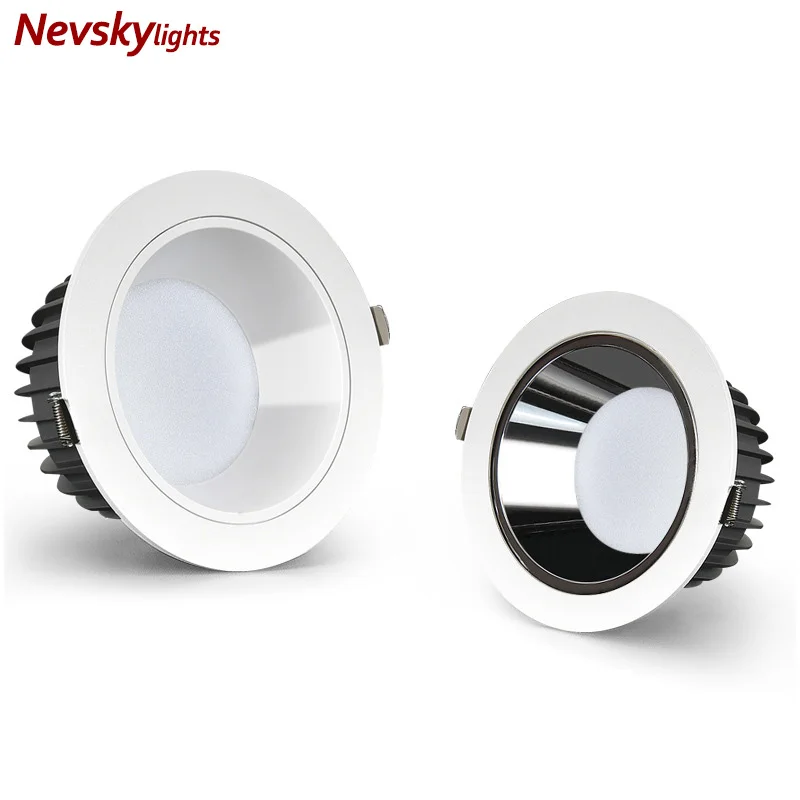 Современный светодиодный потолочный светильник в интерьере белый led