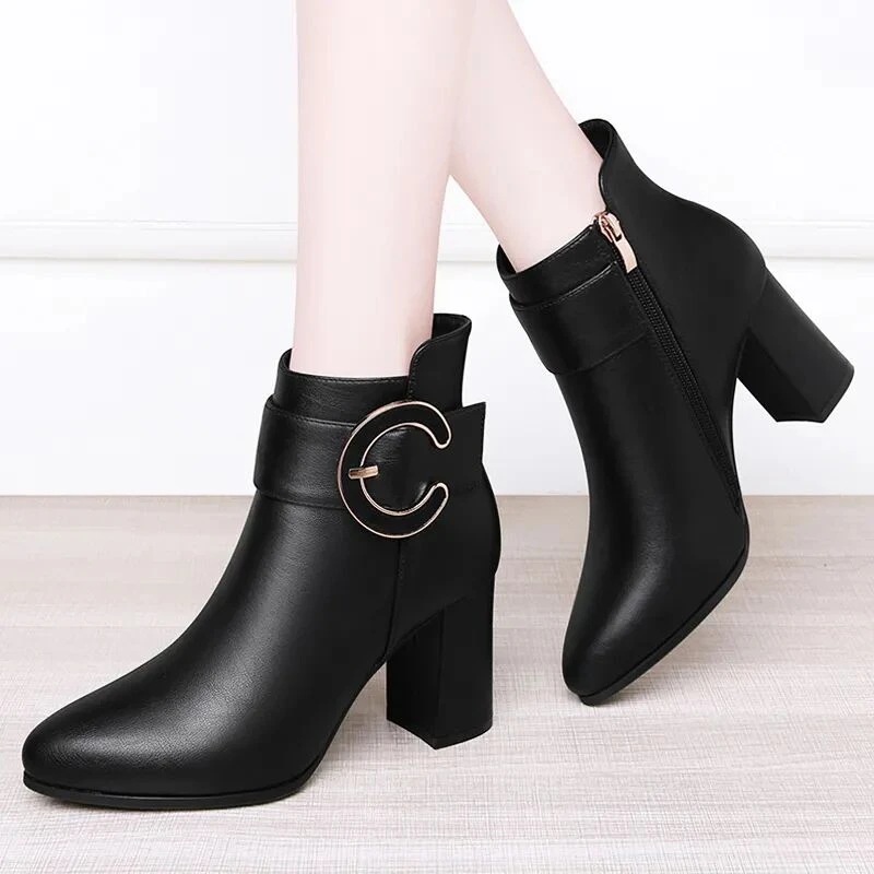 

Женские ботильоны на высоком каблуке, черные кожаные ботинки с боковой молнией и острым носком, Размеры 35-40, для весны и осени, 2021
