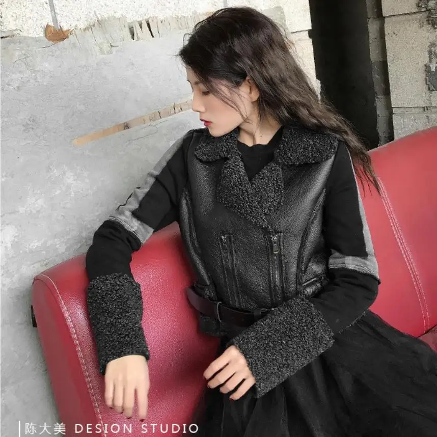 

Winter plus velvet wear stitching warm pu fur one leather coat thickened female winter was thin short lamb fur jackets F935