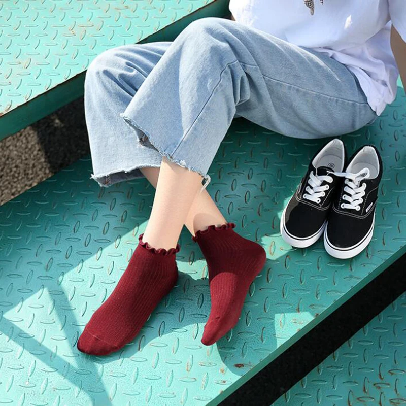 Модные мягкие хлопковые женские носки с кружевными оборками милые однотонные