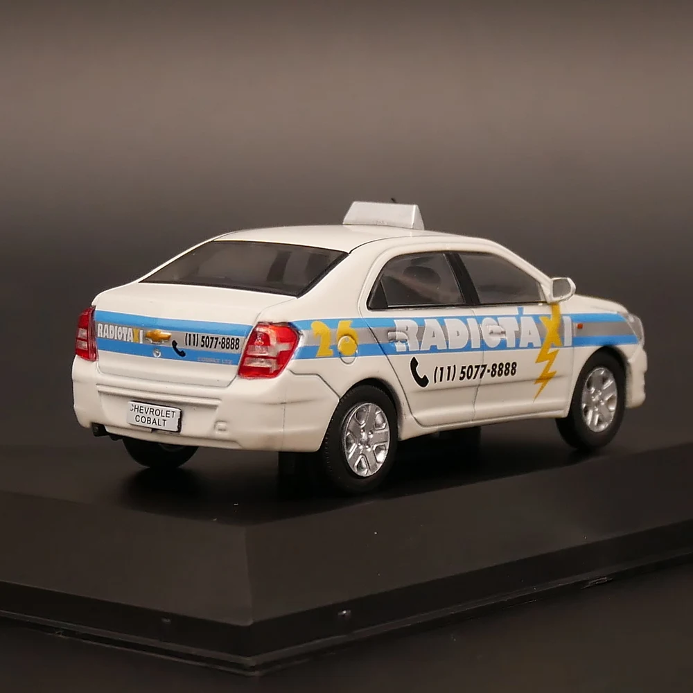 Ixo 1:43 Шевроле Кобальт такси литая модель автомобиля металлическая