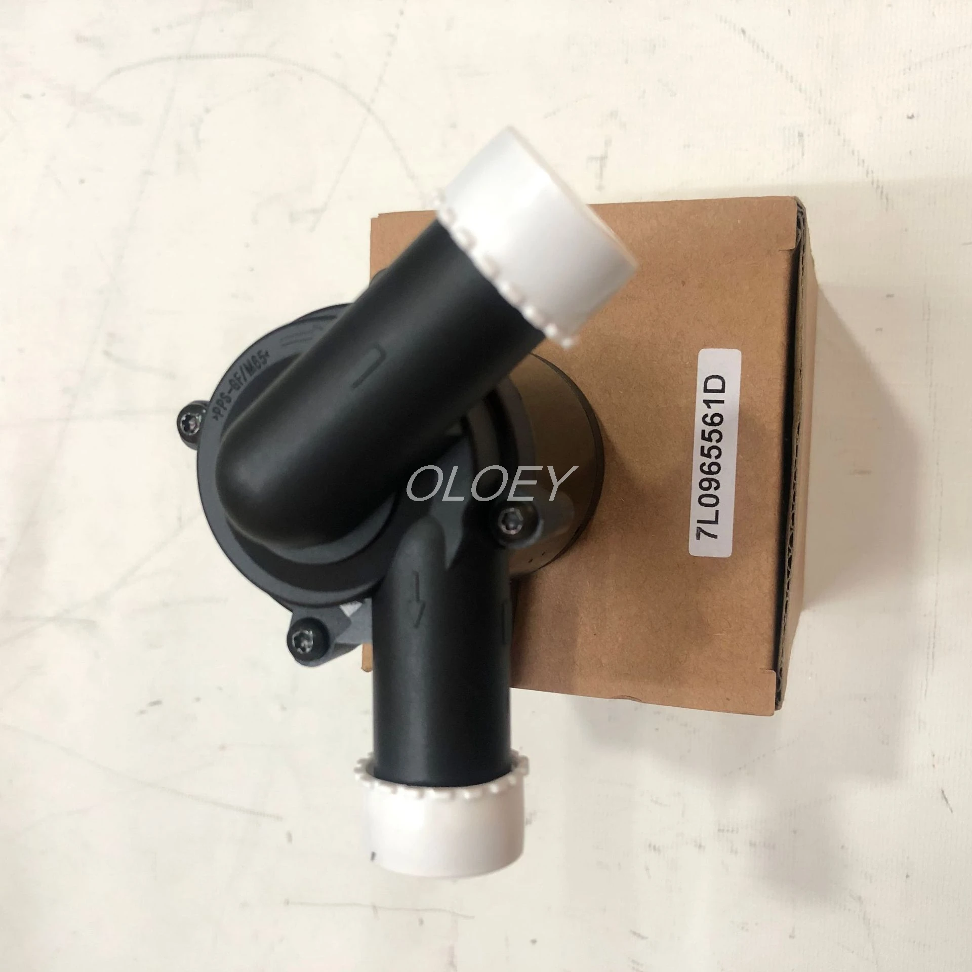 Автомобильный дополнительный водяной насос вспомогательный циркуляционный