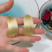 flatfoosie fashion alloy leaf stud earrings for women metal gold color statement earrings 2019 wedding party female jewelry