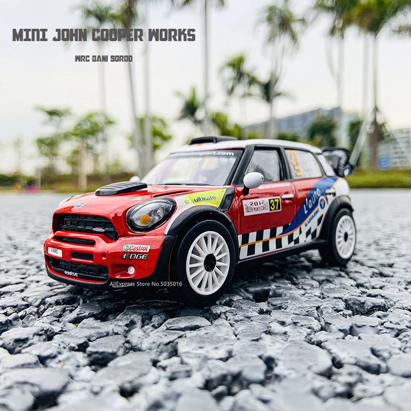 Модель гоночного мини автомобиля Bburago 1:32 2012 John Cooper Works #37 Pierre Campana DS WRC|Наземный