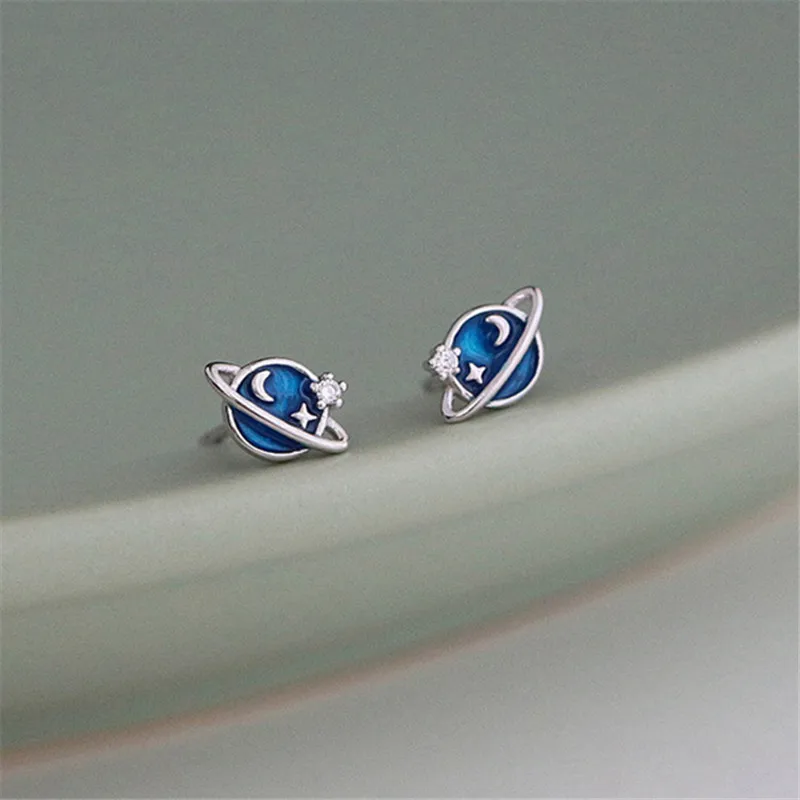 

Серьги-гвоздики женские из серебра 925 пробы с цирконом