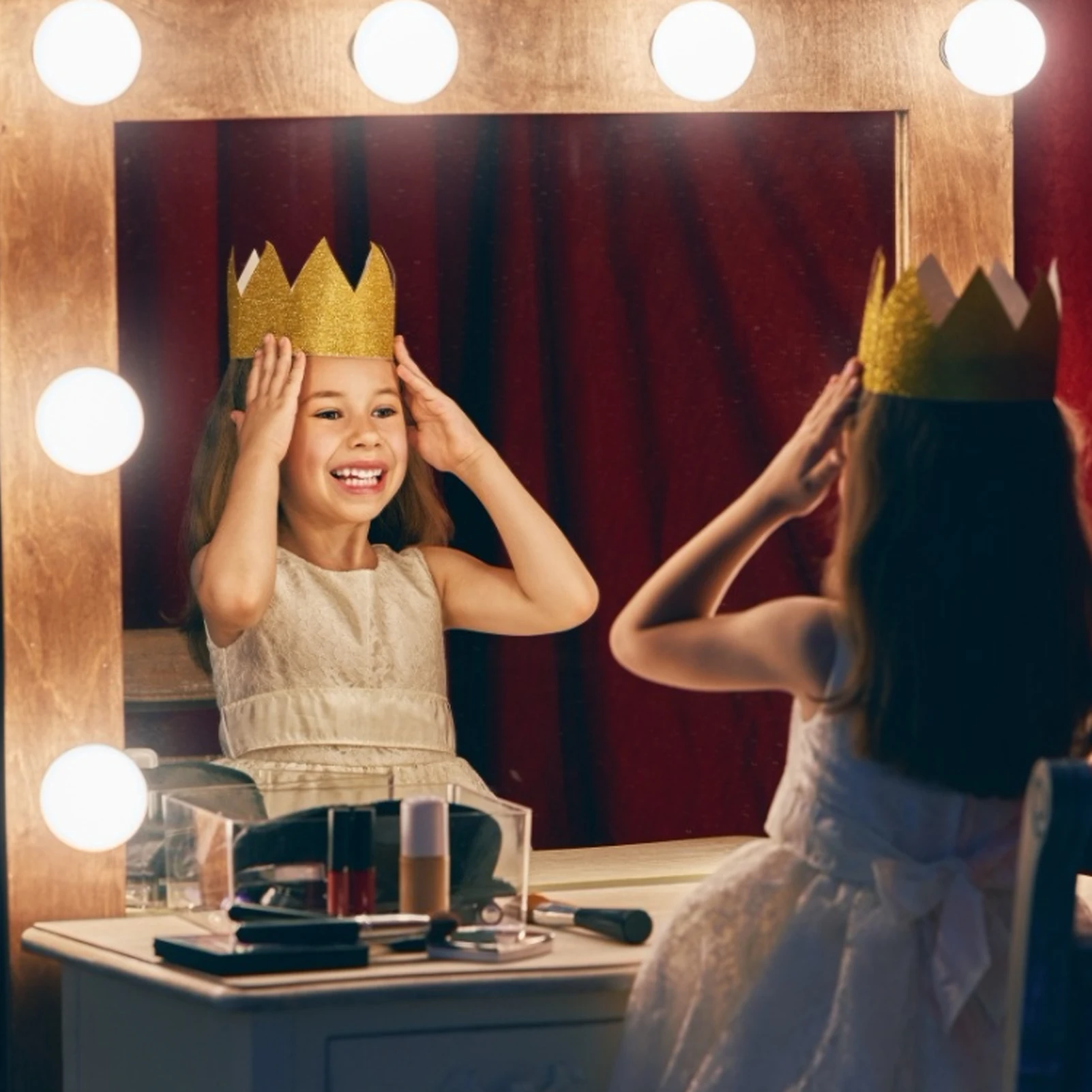 

LED 5V Makeup Mirror Light Bulb Waterproof Front Light 10 Levels of Brightness Adjustment Hidden Wiring USB Charging 10 Lights