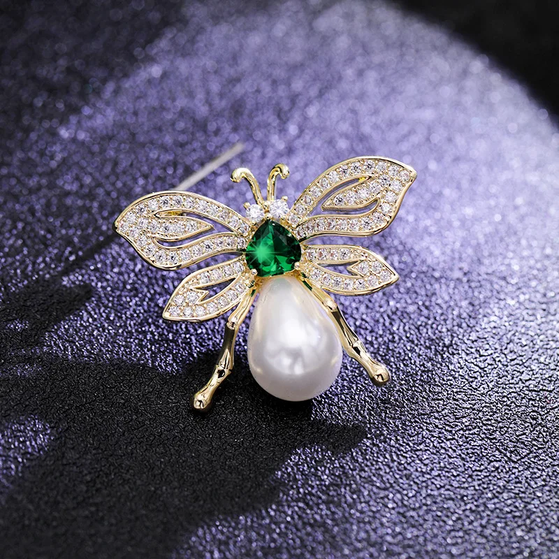 

New Fashion Wedding Bouttoniere Jewelry Design Pearl Bee Brooches Pins For Women Luxury Suit Corsage Accessories