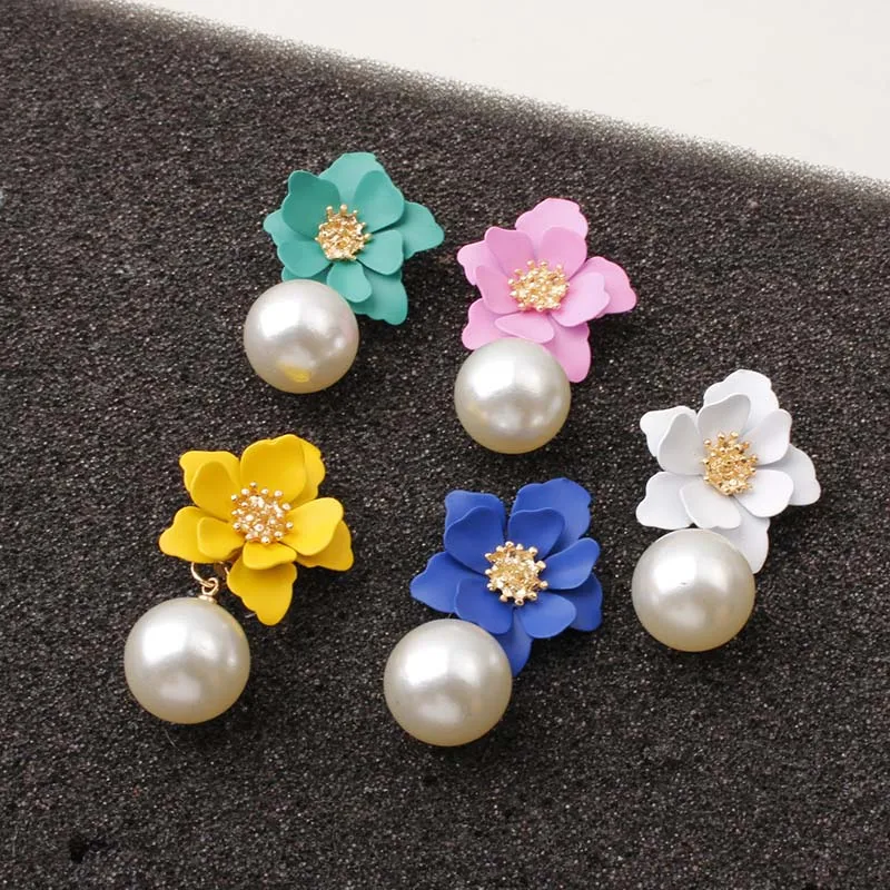 

New Korean Flower Earrings for Women 3D Flower Stud Earring with Pearl Wedding Party Statement Earrings Fashion Jewelry 2019