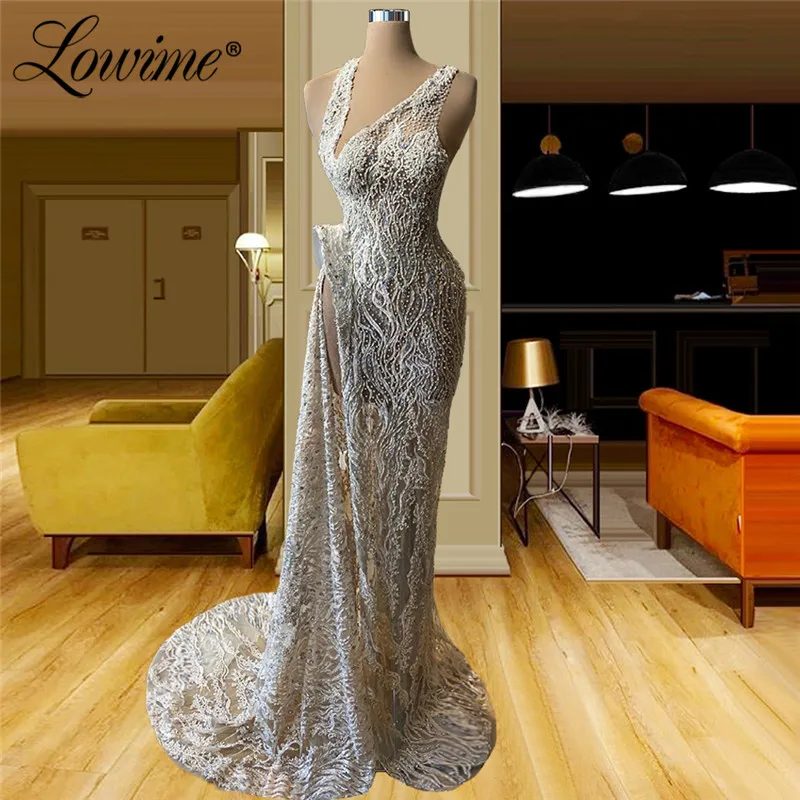 

Illusion Lace Beading Party Dresses Plus Size Long Women Evening Gowns 2021 Robes Long V Neck Prom Dresses Celebrity Dress