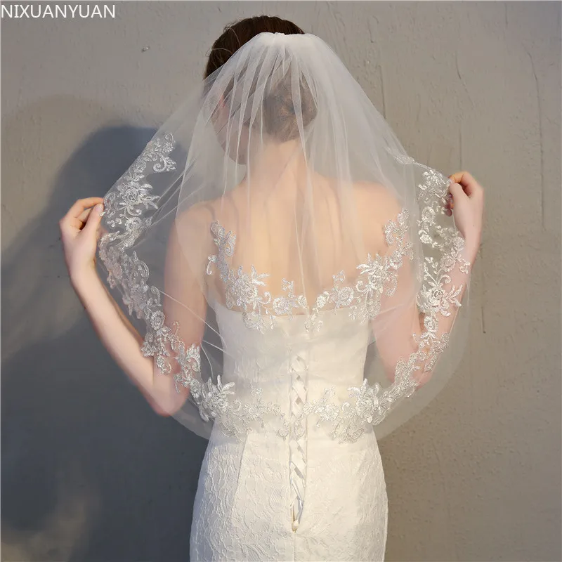 2022 Short Wedding Veils with Lace Cheap Imported Silver Thread Flower Bridal Veil 2 Tier with Comb Wedding Accessories