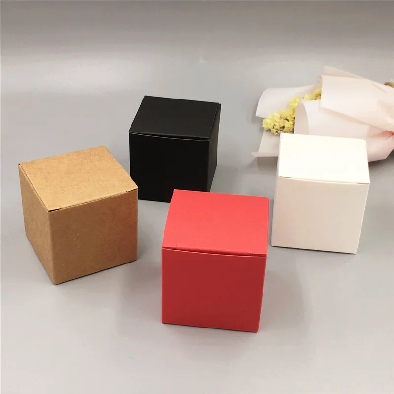 5*5*5 см бумажная картонная подарочная коробка с окном в форме сердца для фестиваля