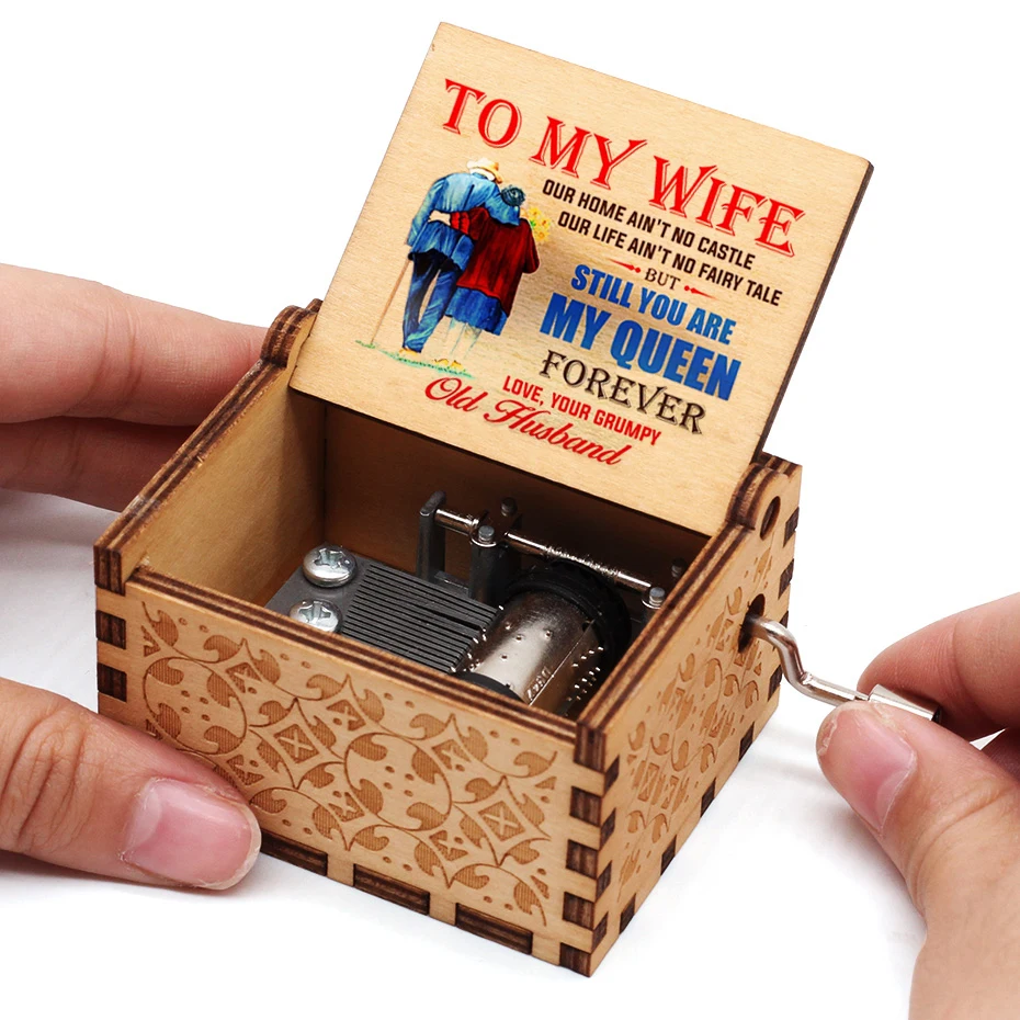 Музыкальная шкатулка матрос Мун с деревянной резьбой Парк Юрского