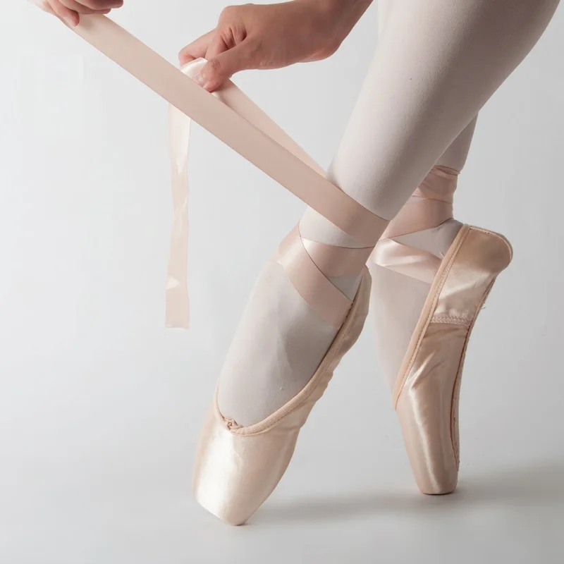 Атласная танцевальная обувь лебедь для взрослых и детей парусиновая женская обувь для выступлений тренировочная балетная обувь на ремешка...