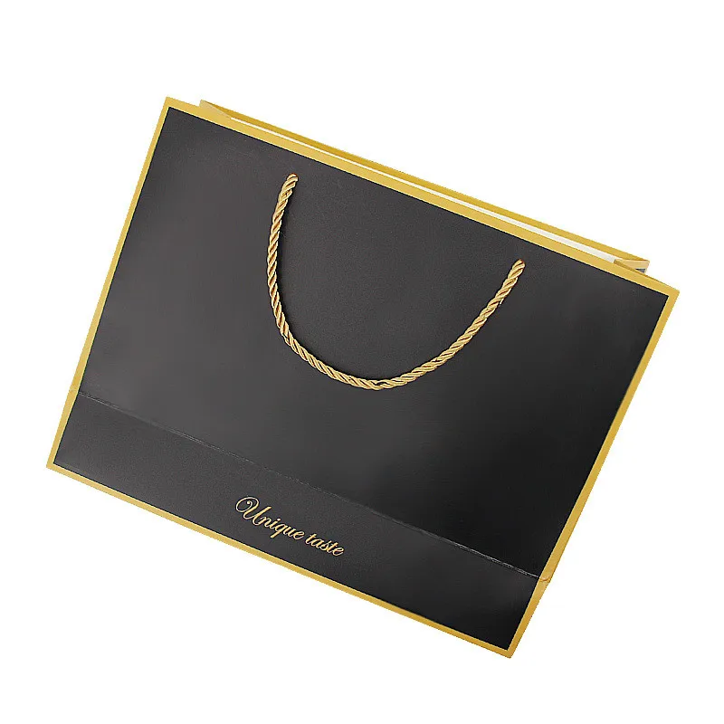 

Бесплатная доставка, оптовая продажа, 500 шт., новый дизайн, офсетная Золотая печать логотипа и края, бумажный подарочный пакет с ручками, индивидуальный подарочный бумажный пакет